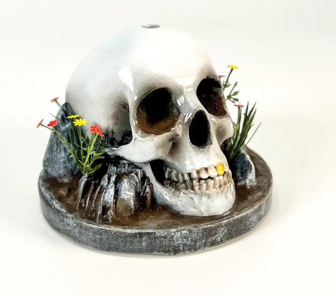 3D Printed Skull Airbrush Holder by NO-NAME Brand - SprayGunner